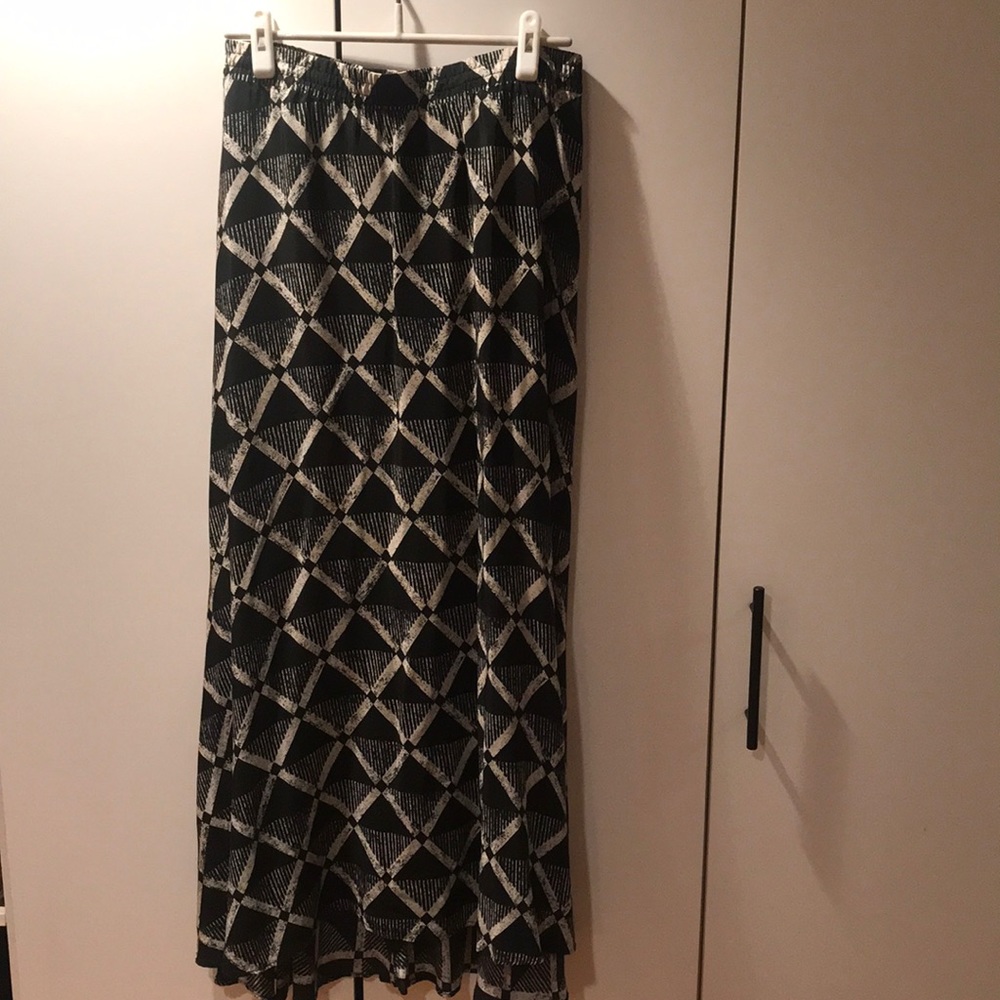 Silk maxi skirt size medium